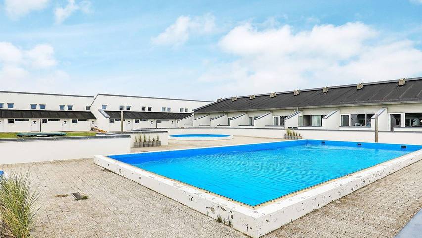 Ferienwohnung für 5 Personen, mit Sauna und Terrasse sowie Pool in Tranum Strand - 4