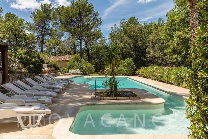 Villa pour 16 personnes, avec piscine et balcon/terrasse