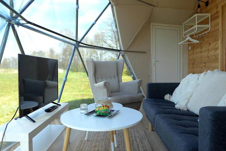 Tente pour 4 personnes, avec vue sur le lac ainsi que vue et jardin, animaux acceptés en Pologne - 3