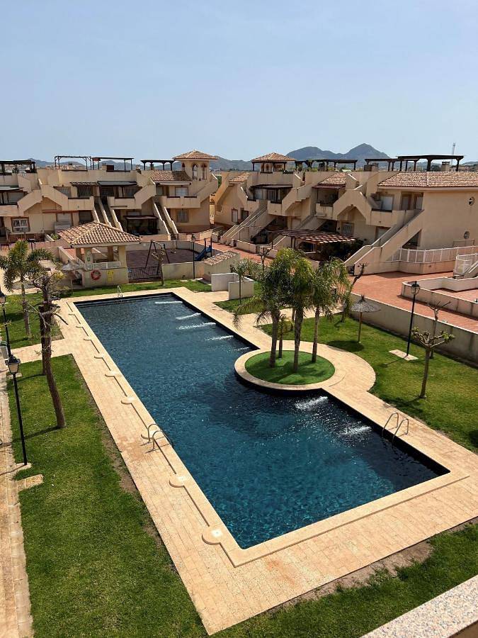 Gîte pour 5 personnes, avec Balcon ainsi que Terrasse et Piscine dans Los Nietos