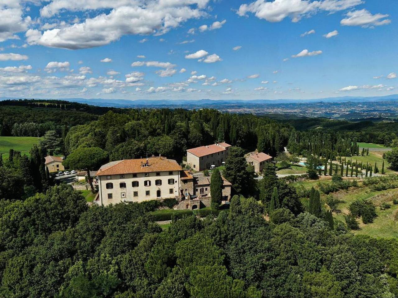 Appartamento intero, Guardiola - Appartamento panoramico con piscina nel borgo toscano in Il Castagno, Gambassi Terme