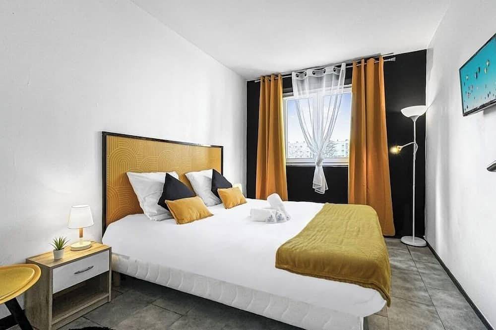 Entire apartment, Cosy up there in Créteil, Val-de-Marne