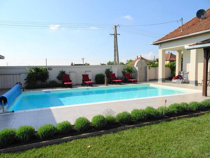 Ferienhaus für 13 Personen, mit Garten und Pool sowie Ausblick, mit Haustier - 1