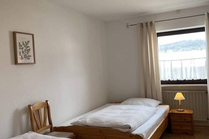 Ferienwohnung für 5 Personen, mit Balkon und Garten in Egloffstein - 4