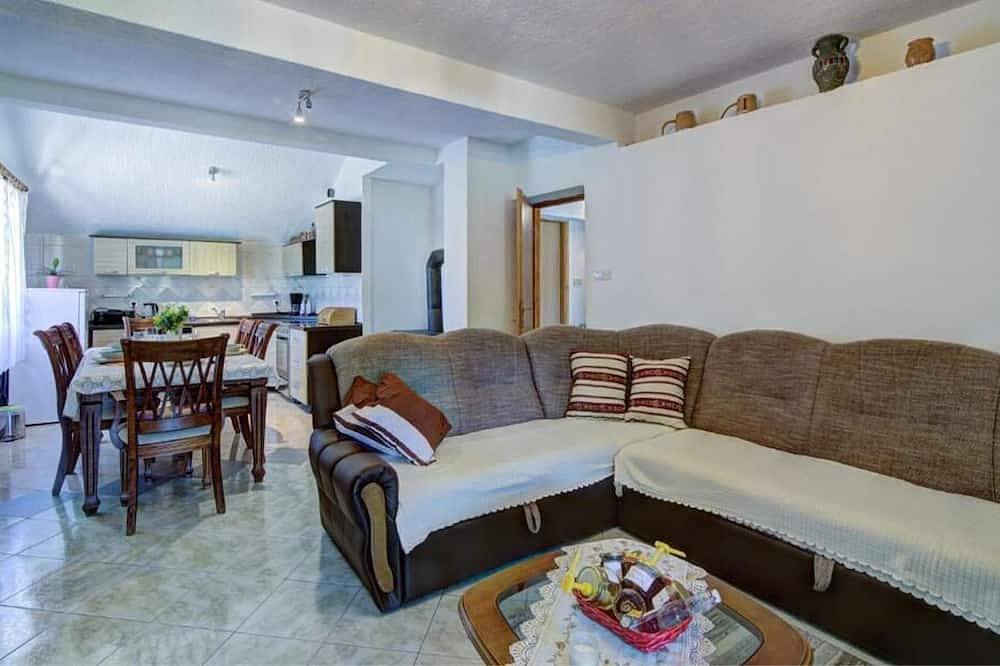 Ganze Wohnung, Ferienwohnungen Velebit house - Biljevine in Biljevine, Naturpark Velebit