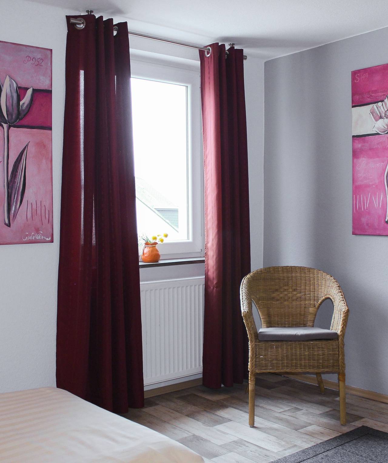Ganze Wohnung, Ferienwohnung 'Haus Uni Koblenz Wohnung 3' mit Gemeinschaftsterrasse und Wlan in Metternich, Koblenz