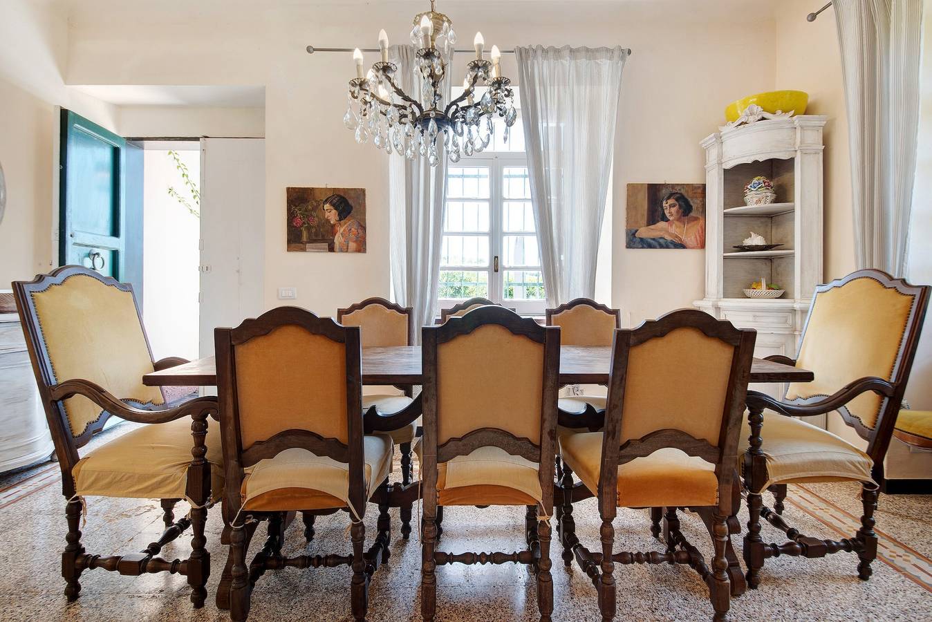 Villa 'Mesco' with Mountain View, Private Pool and Wi-Fi in Levanto Kommune, Riviera di Levante
