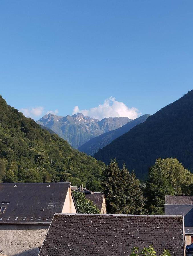 Gîte pour 10 personnes, avec piscine ainsi que jardin et vue à Saint-Mamet - 2