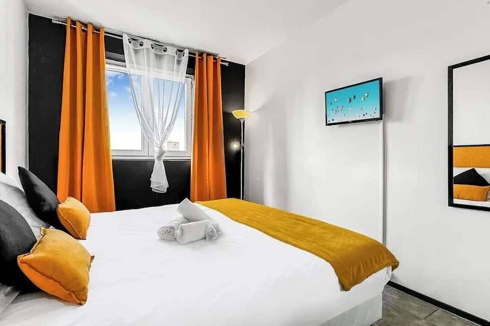 Entire apartment, Cosy up there in Créteil, Val-de-Marne