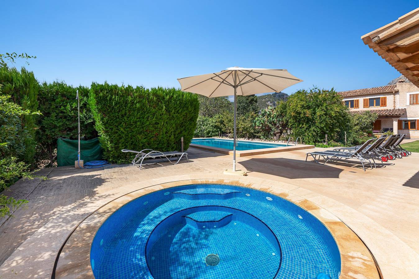 Ferienhaus „Can Noble den Suau“ mit Pool, Whirlpool, Terrassen und Garten in Pollença Stadt, Pollença