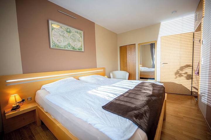 Ferienhaus für 15 Personen, mit Whirlpool und Terrasse sowie Garten, mit Haustier im Weimarer Land - 2