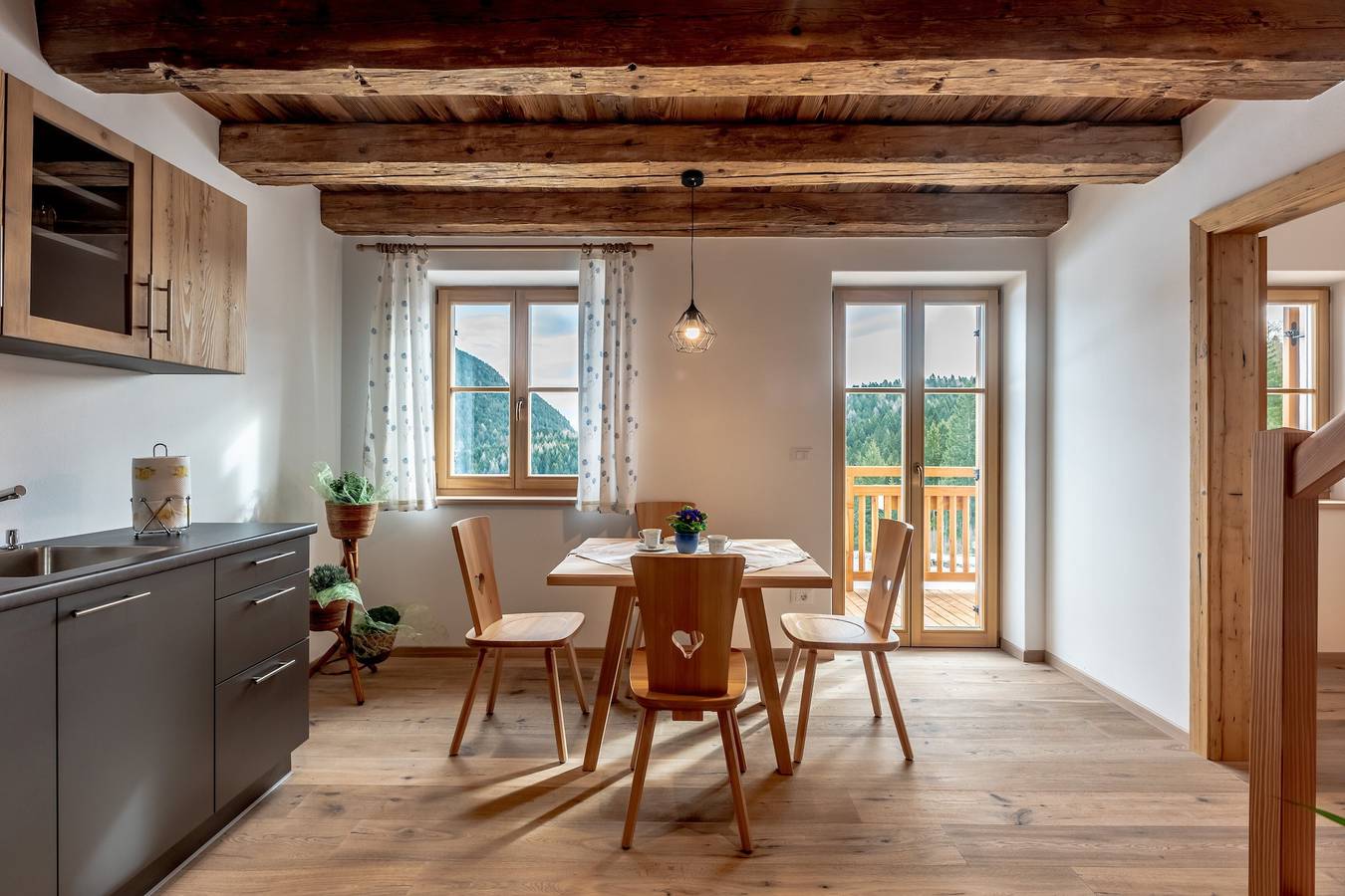 Ganze Wohnung, Ferienwohnung "Oberprünst Hof - St. Luis" in gemütlichem Chalet mit Garten und Wlan in Platzers, Tisens