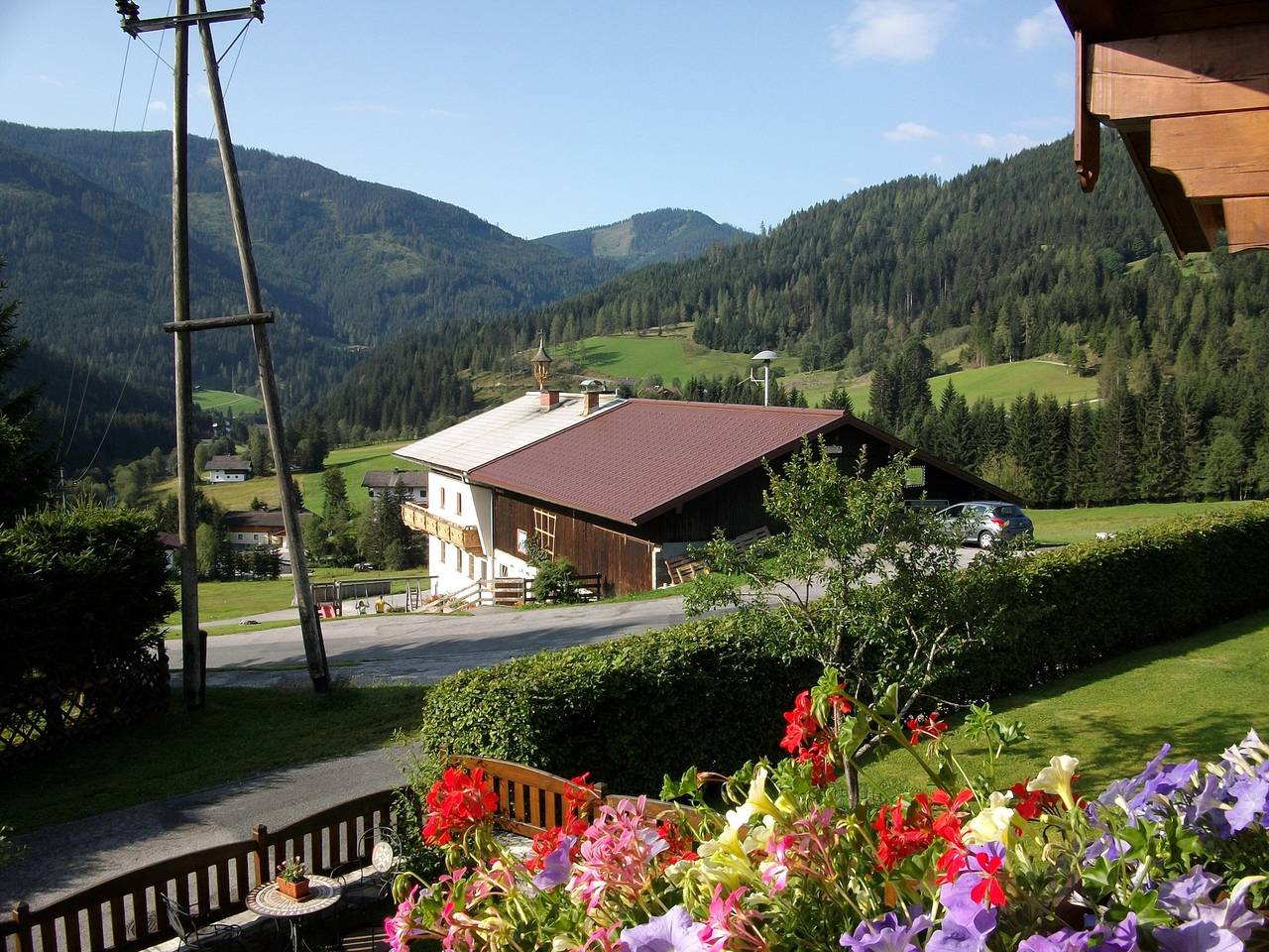 Entire holiday apartment, Haus Manuela in Filzmoos, Tennengau