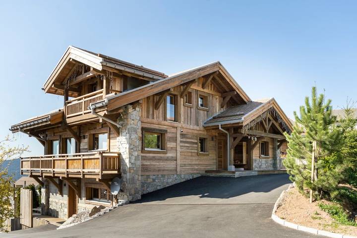 Chalet voor 14 personen, with tuin and sauna as well as whirlpool and balkon in de Vogezen