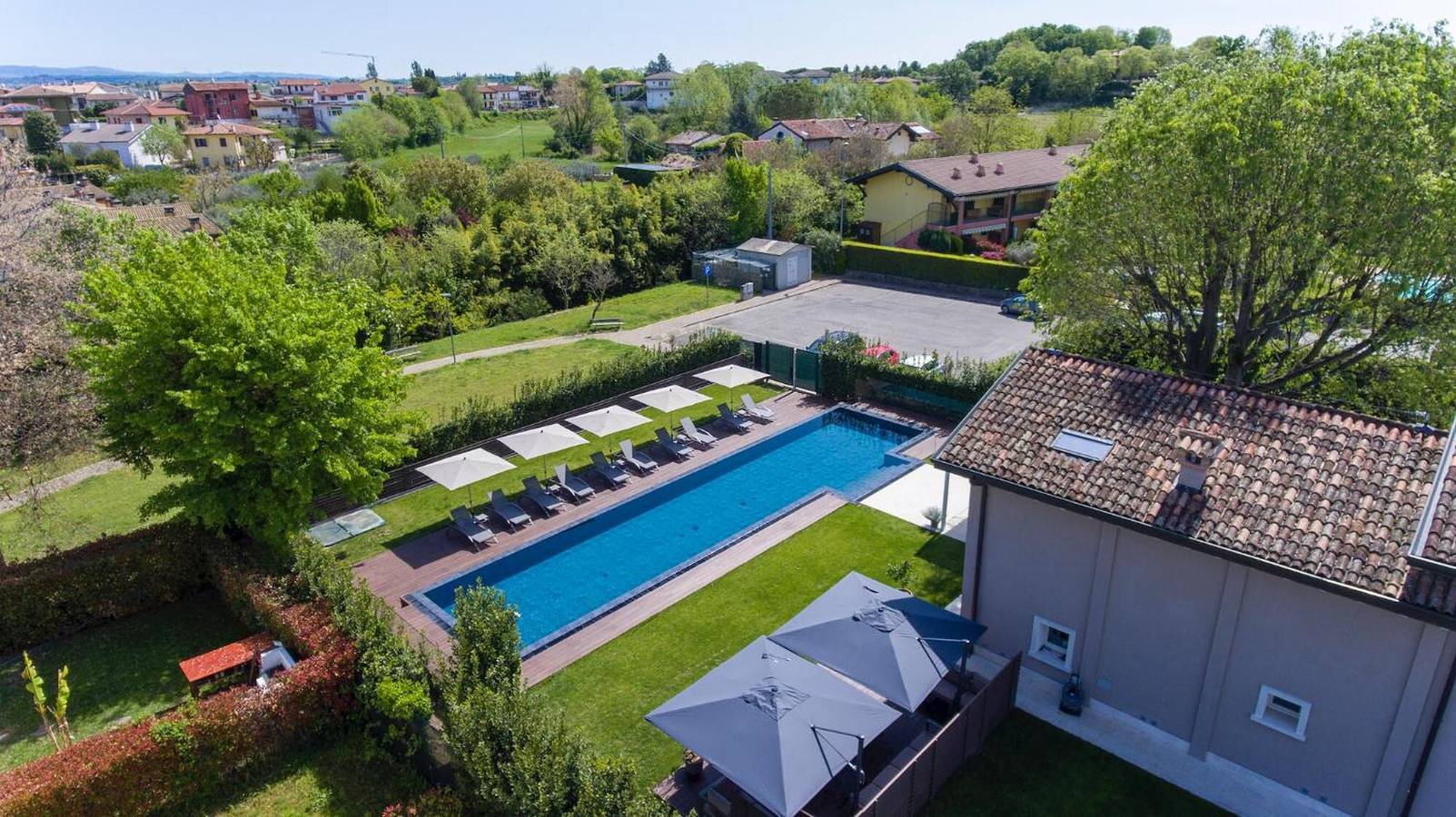 Apartamento entero, Apartamento 'Casa Cordigero - Gelso' con piscina compartida, Wi-Fi y aire acondicionado in Ponti sul Mincio, Montañas Garda