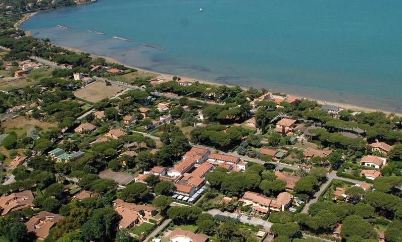 Appart’hôtel pour 9 personnes, avec vue sur le lac et jardin ainsi que terrasse et vue, animaux acceptés - 1