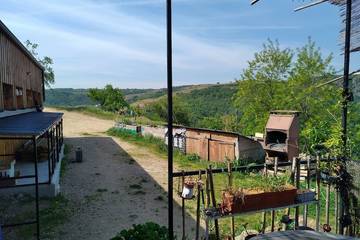 Gîte pour 12 personnes, avec jardin et terrasse, animaux acceptés dans Sarras