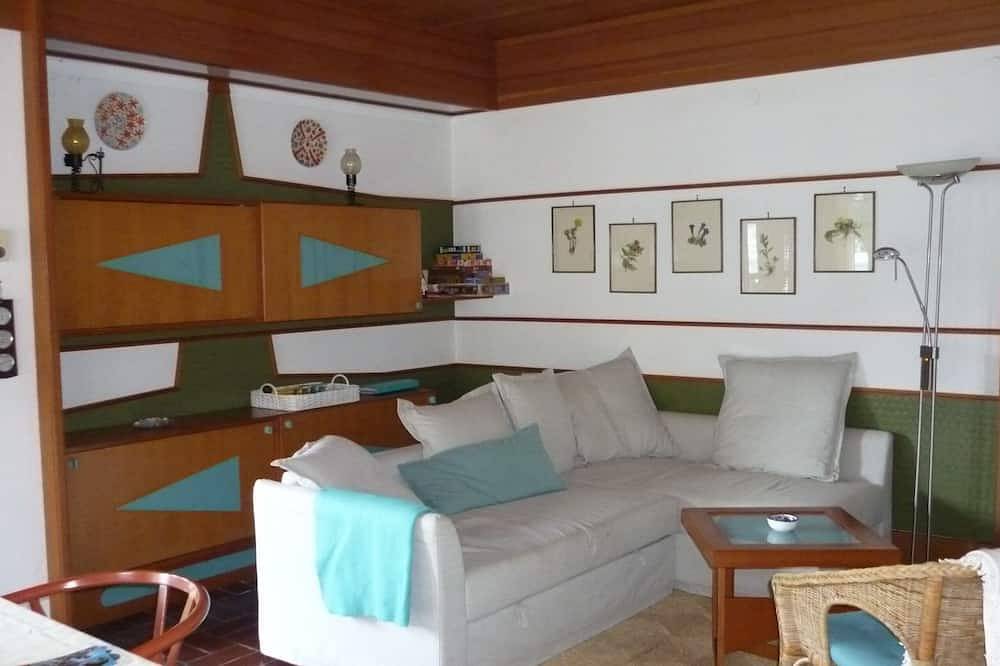 Seehaus Helga direkt am Ossiachersee, Badesteg, Garten, exklusive Nutzung in Treffen am Ossiacher See, Gerlitzen