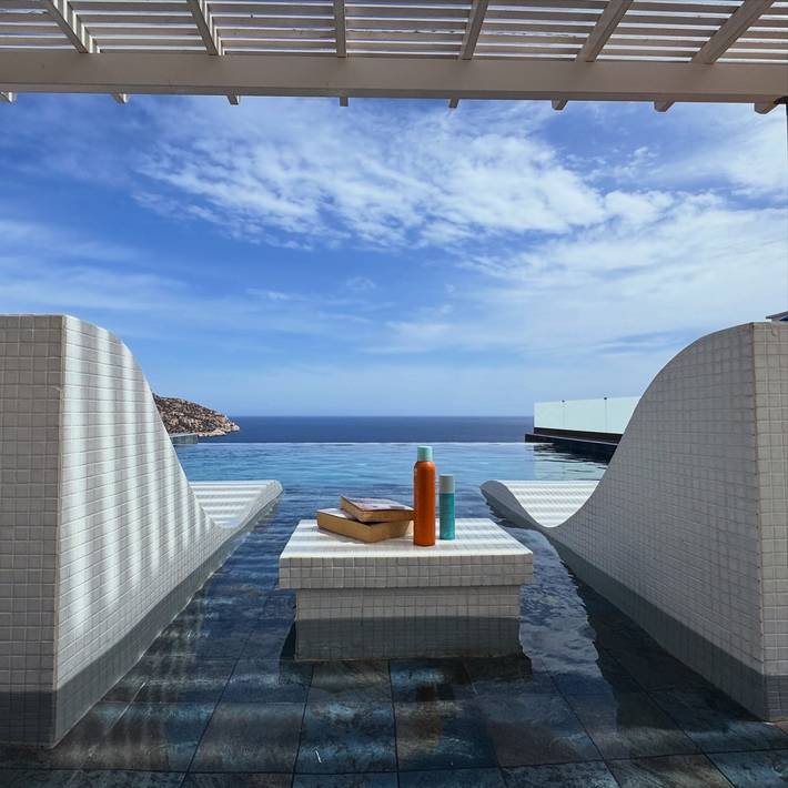 Villa for 4 people, with Balcony and Garden