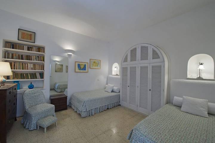 Villa La Delfinella large property for families and non in Praiano, Sorrento Coast