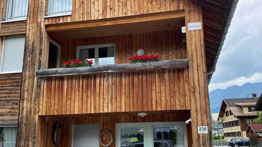 Vakantiewoning voor 5 personen, met balkon en uitzicht, kindvriendelijk in Schoppernau
