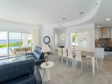 Villa in Sant Lluís, Coast of Menorca für 12 
