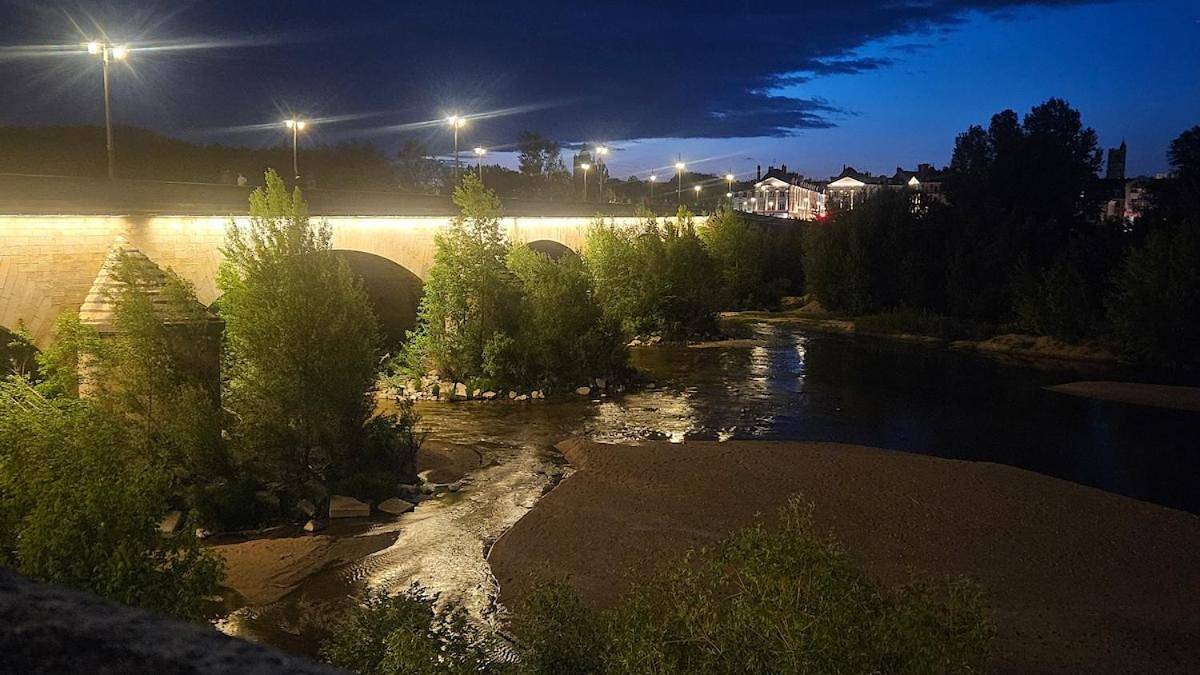 Lodge 6 pers clim spa privatif nature et chevaux in Seichebrières, Région d'Orléans