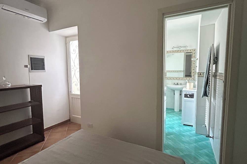 Ganze Wohnung, Charming 2 bedrooms, 2 bathroom luxury apartement. Wonderful view on the gulf in Capri, Neapel Provinz