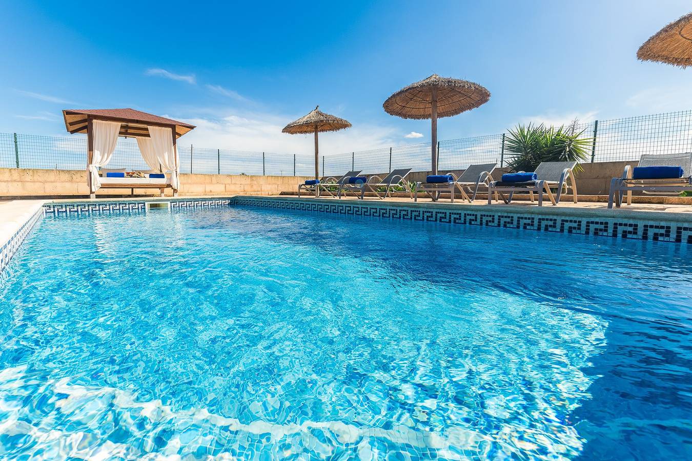 Casa de vacaciones "Son Sea" con vistas a la montaña, piscina y Wi-Fi in Campos, Mallorca Sur