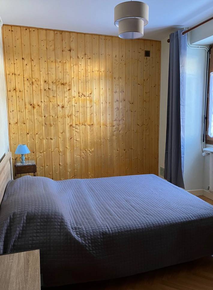 Gîte pour 4 personnes, avec jardin et terrasse à Chambon-sur-Lac - 2