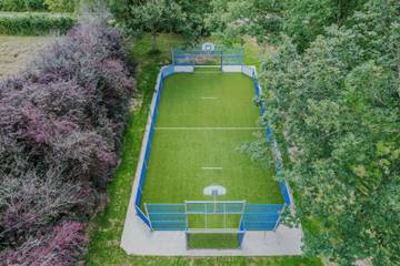 Maison De Vacances pour 30 Personnes dans Trézelles, Région de Vichy, Photo 3