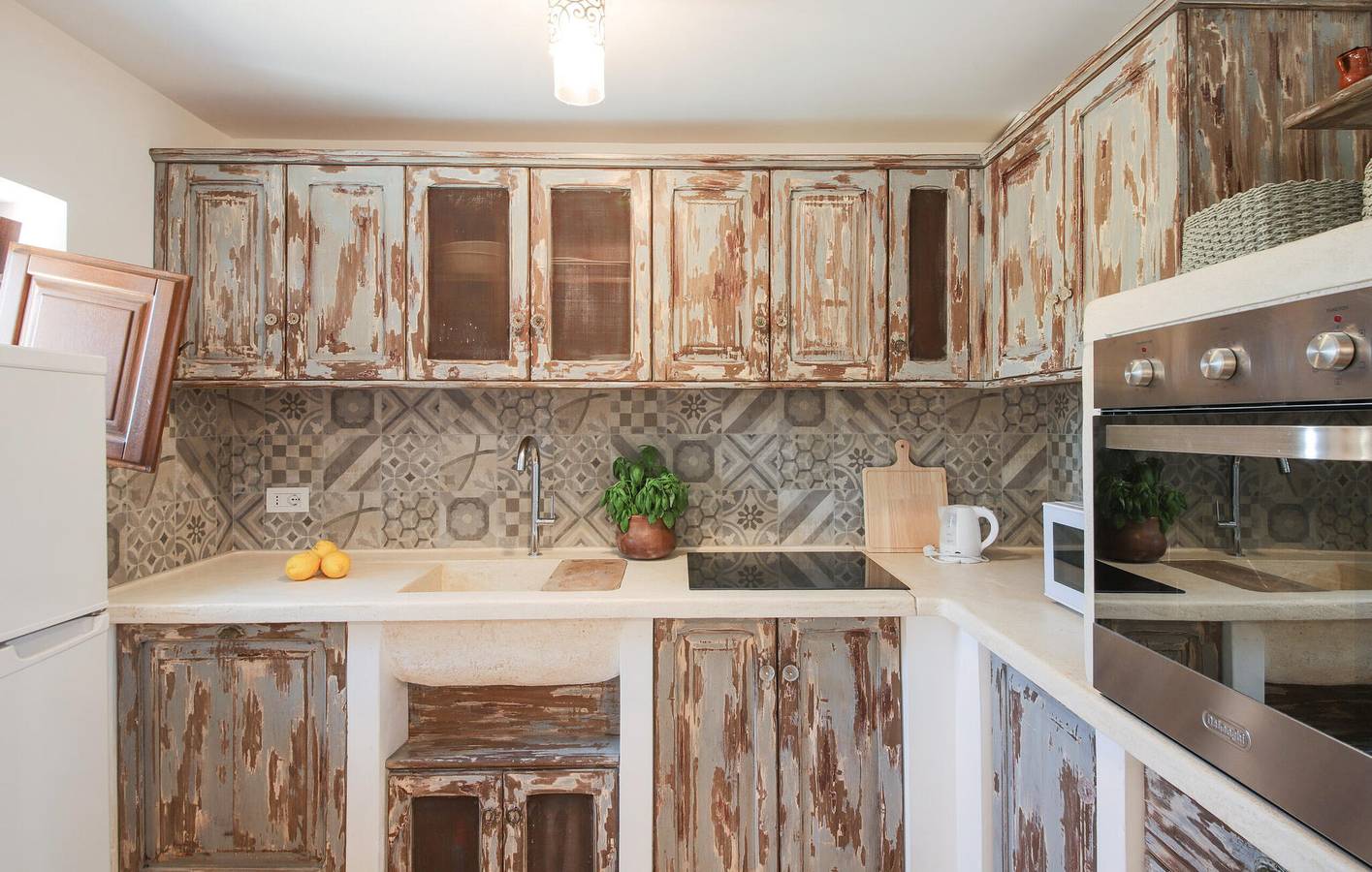 Apartamento moderno con piscina y aparcamiento, Locorotondo, a 2,5 km. in Locorotondo, Provincia de Taranto