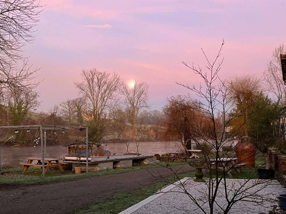 Moon river chambre d'hote in Saint-Junien, Région de Rochechouart