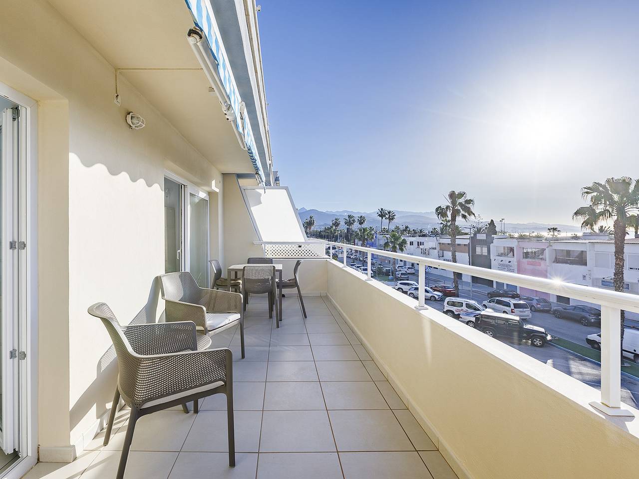 Ganze Wohnung, Strandwohnung mit Klimaanlage in Torre del Mar, 2 Schlafzimmer für 4 Personen in Playa de Torre del Mar, Torre del Mar