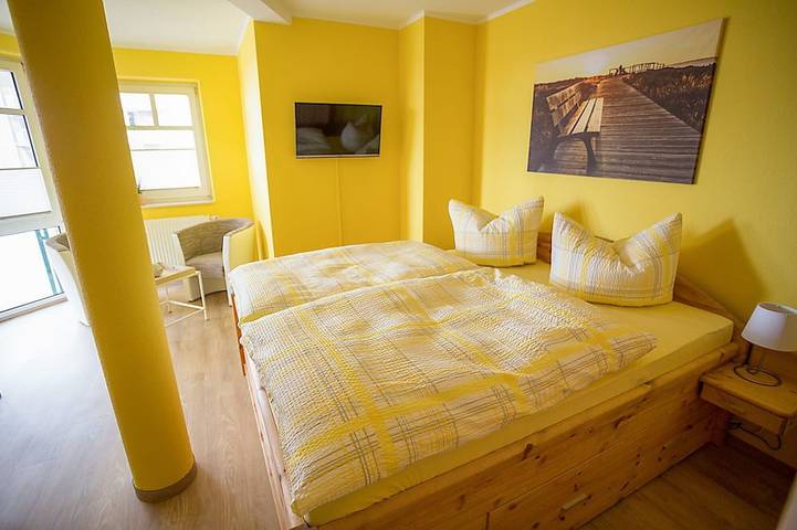 Apartamento entero, Bonito apartamento tranquilo con vistas al agua y wifi gratis in Greifswald, Vorpommern Greifswald