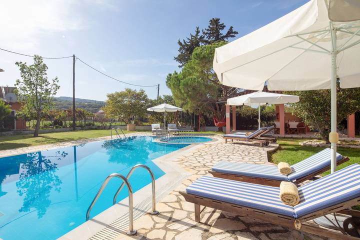 Villa für 8 Personen, mit Balkon und Garten in Griechenland - 3