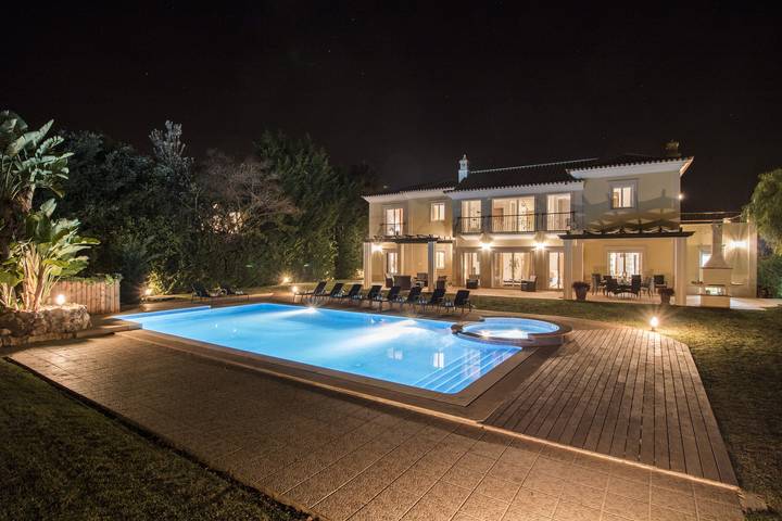 Villa pour 10 personnes, avec terrasse ainsi que jacuzzi et jardin dans Quinta do Lago - 2