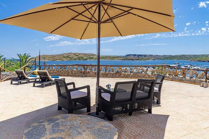 Location de vacances pour 4 personnes, avec jardin à Port d'Addaia