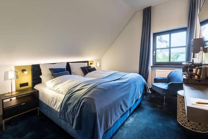 Hotel für 2 Personen, mit Terrasse und Garten sowie Ausblick in Hennef - 4