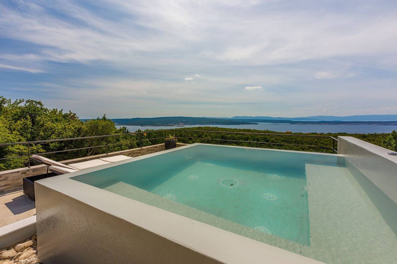 Privathaus mit Pool und traumhaften Ausblick in Crikvenica, Primorje-Gorski Kotar