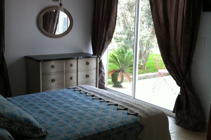 Location de vacances pour 2 personnes, avec jardin à Vauvert - 3