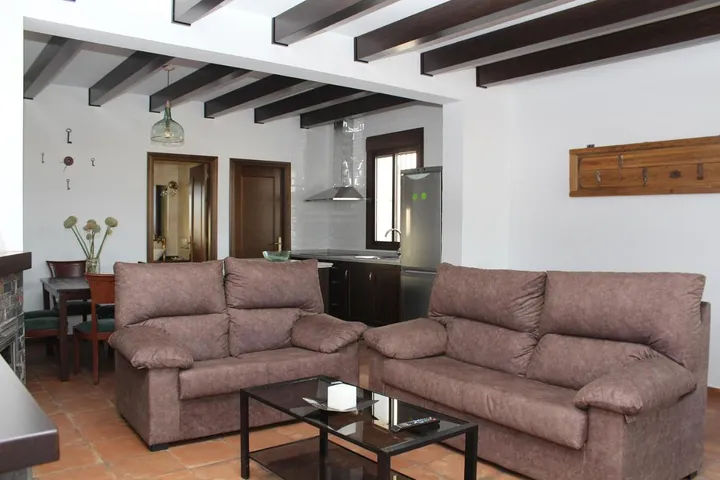 Casa de vacaciones para 10 personas, con piscina además de terraza y vistas - 1