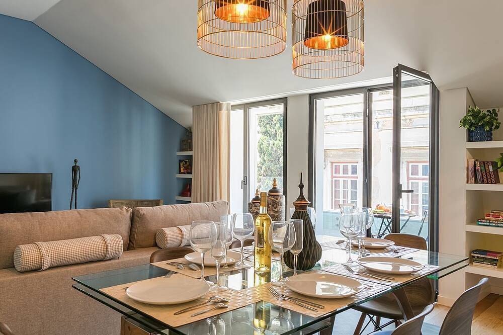 Holiday apartment in Lisbon from £330 per night