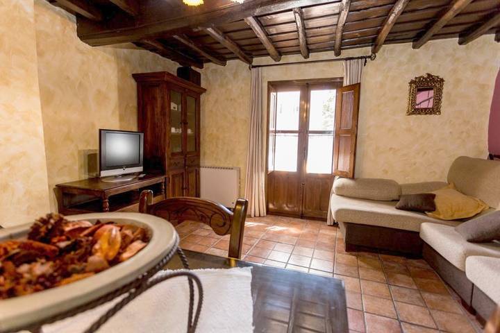 Casa rural para 3 personas, Se admiten mascotas en Sierra de Francia - 2