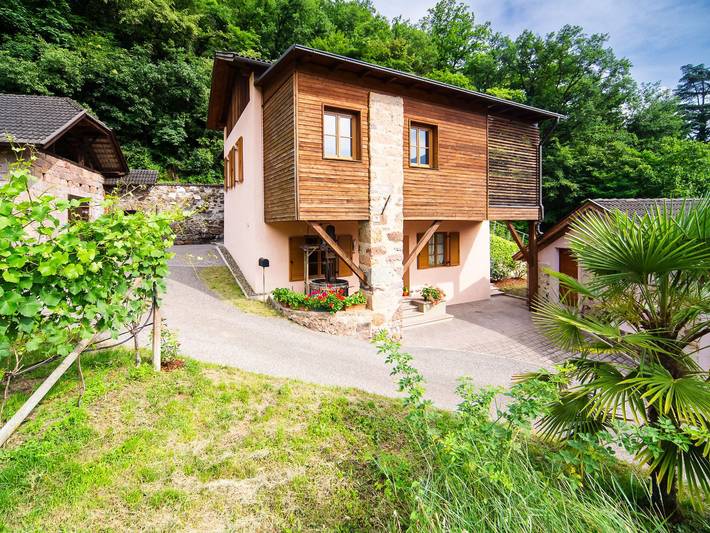 Ferienwohnung für 3 Personen, mit Garten und Ausblick sowie Terrasse in Terlan