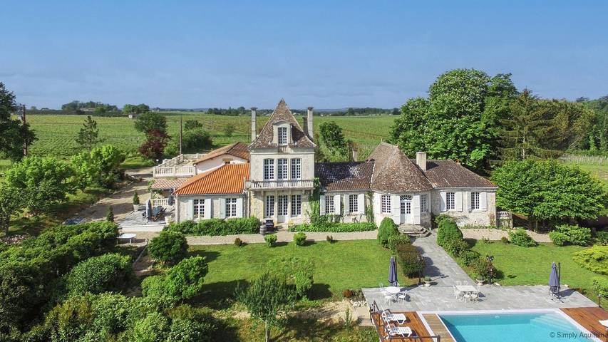 Château pour 12 personnes, avec Terrasse et Piscine en Dordogne