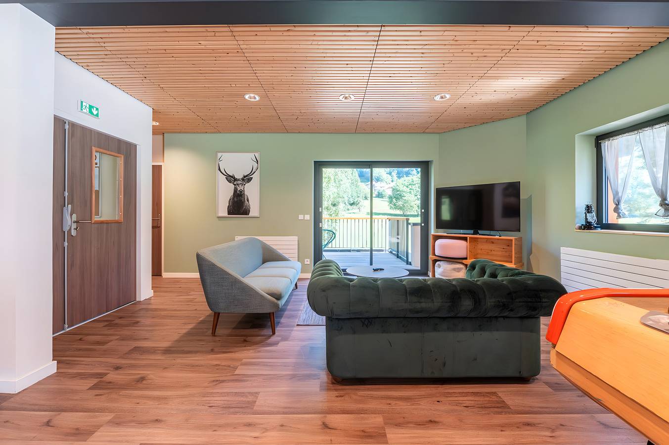 Chalet “Privatisation” with Mountain Views, Private Terrace & Wi-Fi in Seythenex, Parc naturel régional du Massif des Bauges