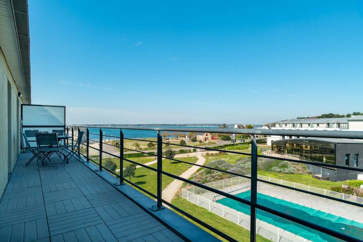 Ferienwohnung für 6 Personen, mit Terrasse und Garten sowie Pool in Concarneau