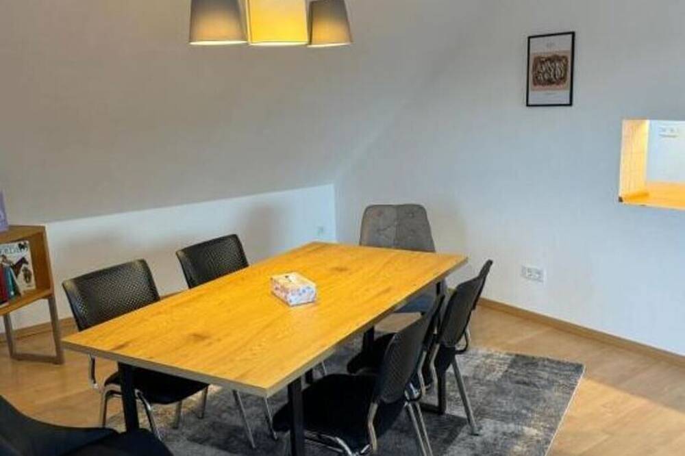 Ganze Wohnung, Rothenstadt Dg-wohnung Gemütlich & Modern in Weiden in der Oberpfalz, Naturpark Nördlicher Oberpfälzer Wald