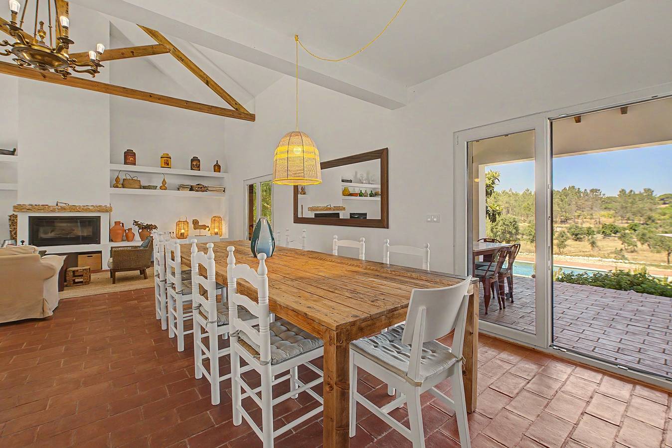 Apartamento 'Monte Do Poço Country House' com Piscina Privada, Wi-Fi e Ar Condicionado in Erra, Distrito de Santarém
